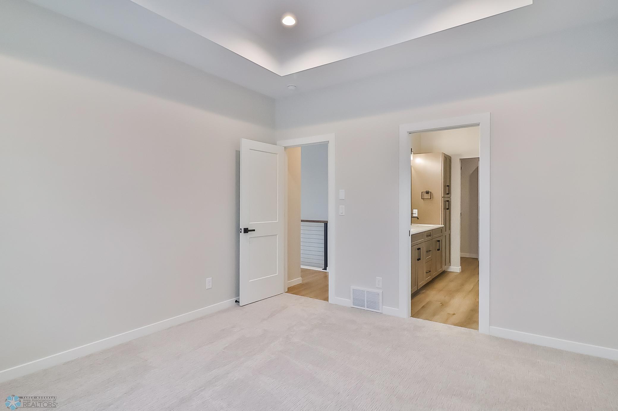 28Primary Bedroom1_2.jpg