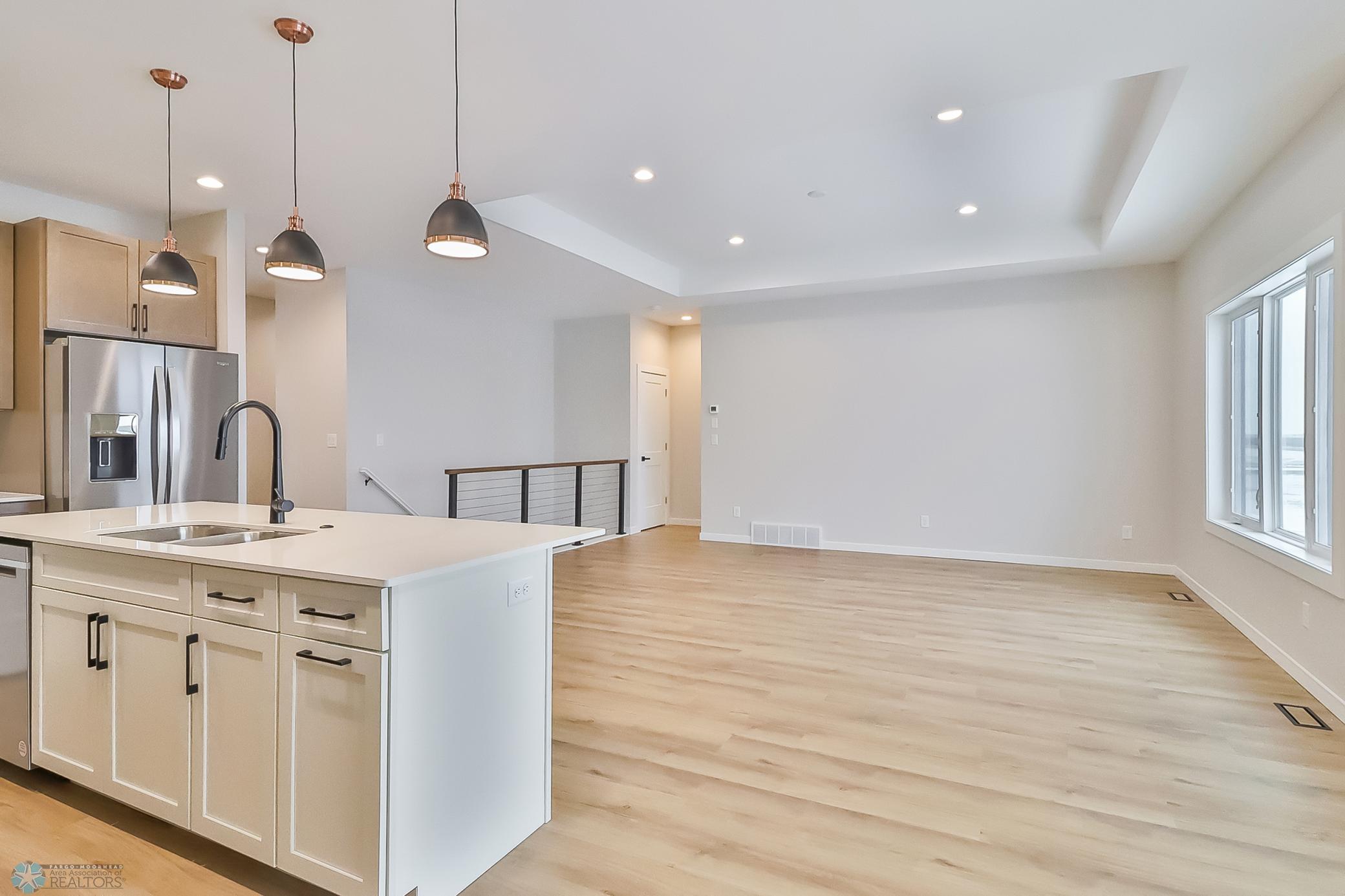 19Kitchen1_4.jpg