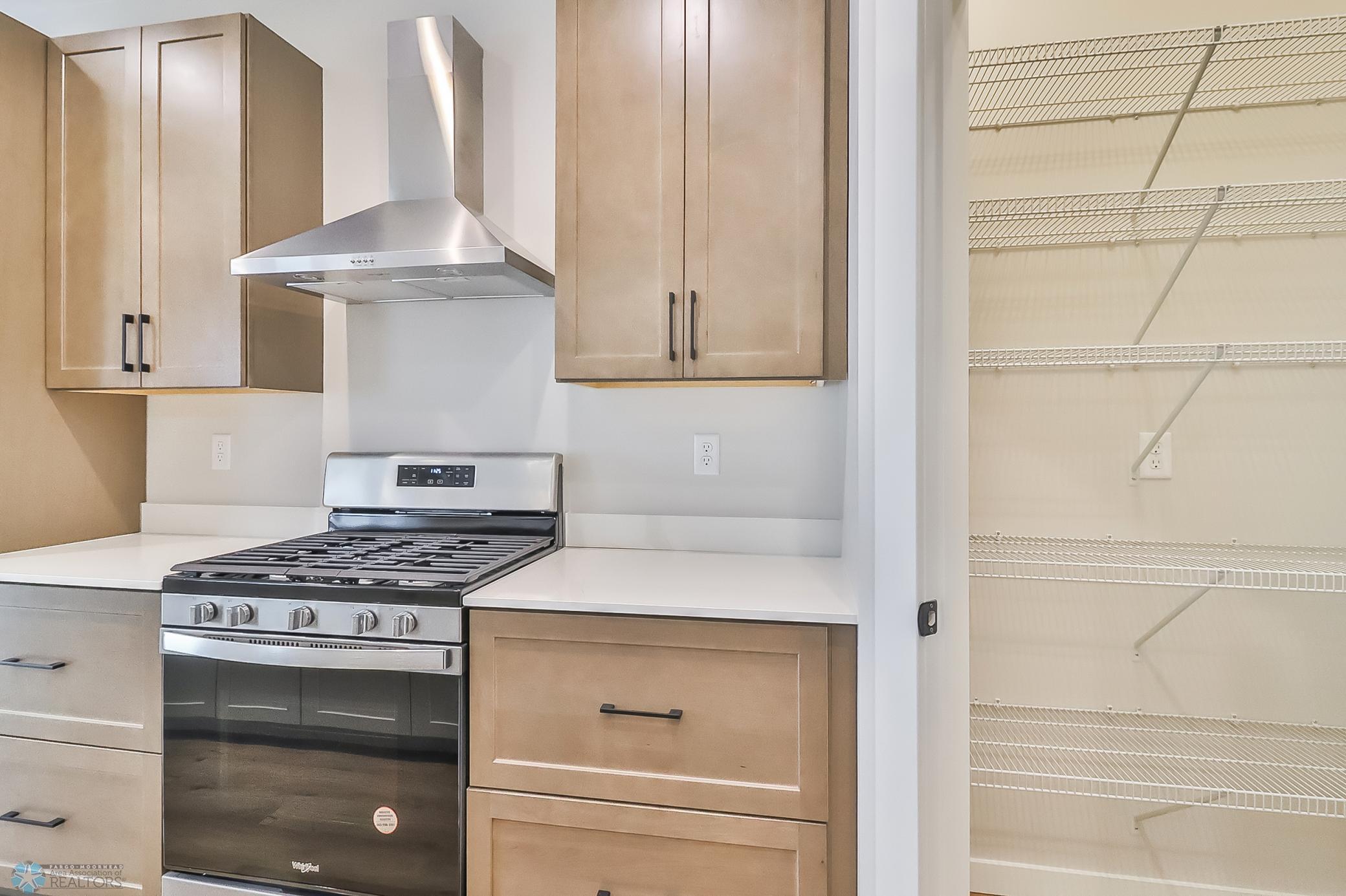 23Kitchen1_8.jpg