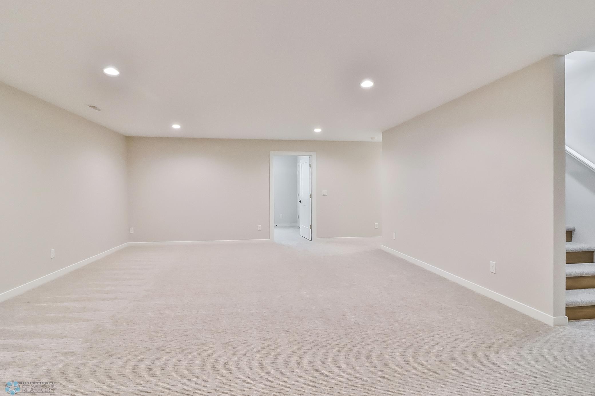 35Basement1_1.jpg