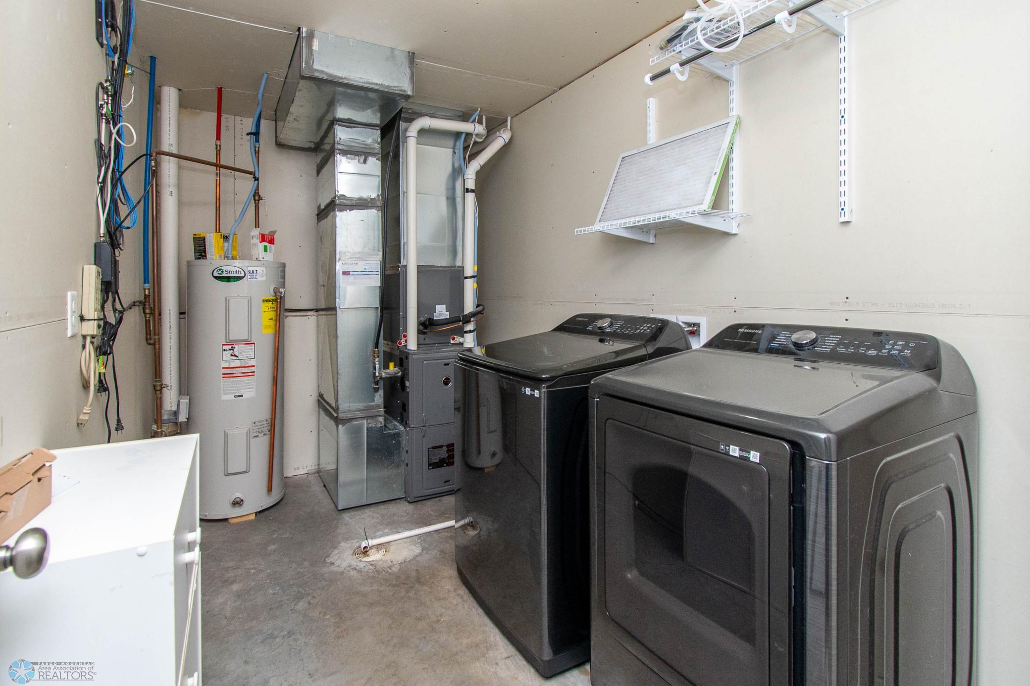 Laundry / Utility