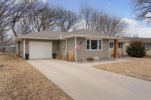 1206 Southview Lane, Albert Lea, MN 56007