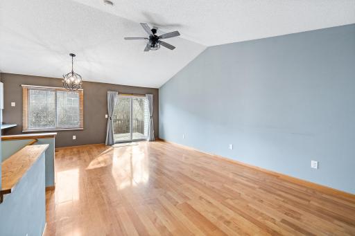 933 Countryside Road, Waconia, MN 55387