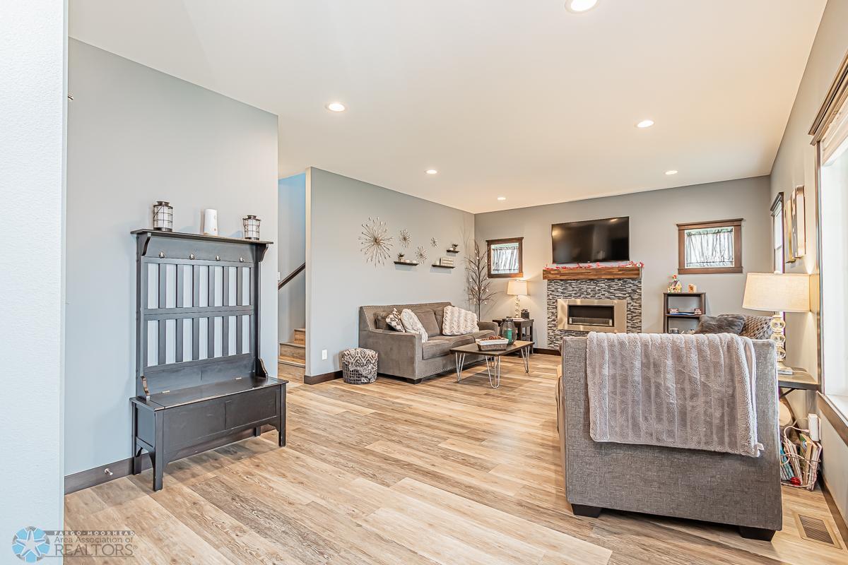 Entryway_1.jpg