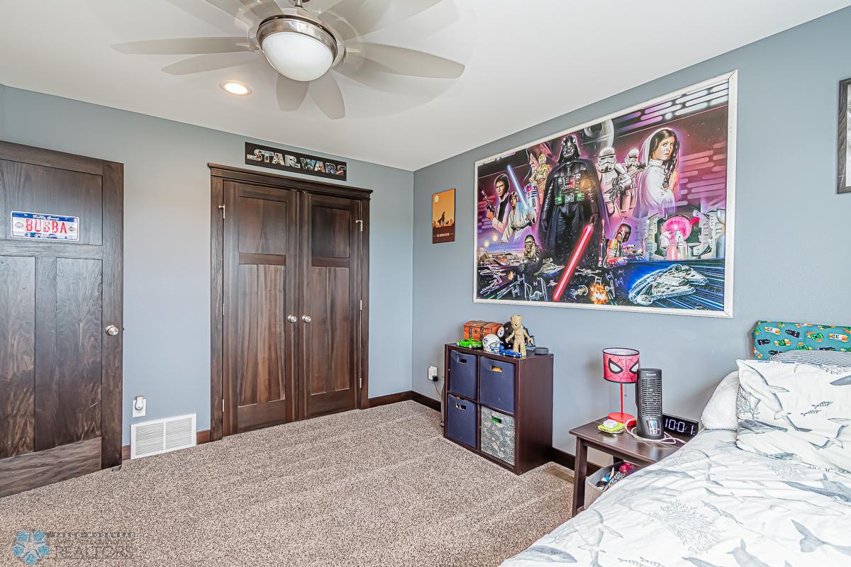 Bedroom3_2.jpg