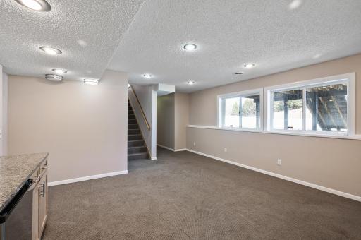 20638 Helena Lane, Lakeville, MN 55044