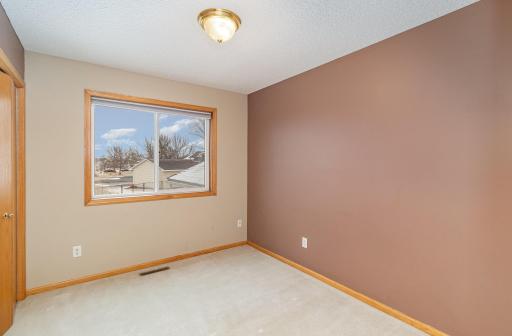 712 Frontier Drive, Belle Plaine, MN 56011