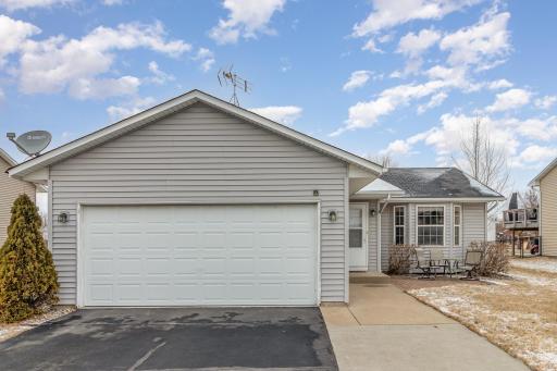 712 Frontier Drive, Belle Plaine, MN 56011