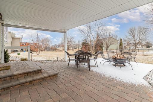 712 Frontier Drive, Belle Plaine, MN 56011