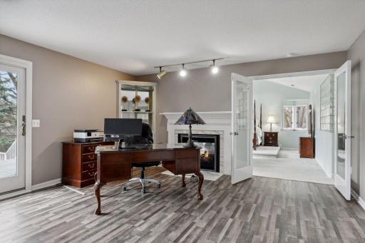Owner's Suite's adjoining Flex Room includes sink, beverage fridge, and mini fridge. Perfect for an office, nursery, and more!