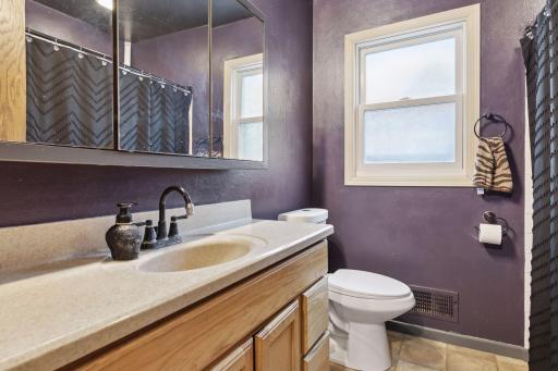 232 11th Avenue S, South Saint Paul, MN 55075