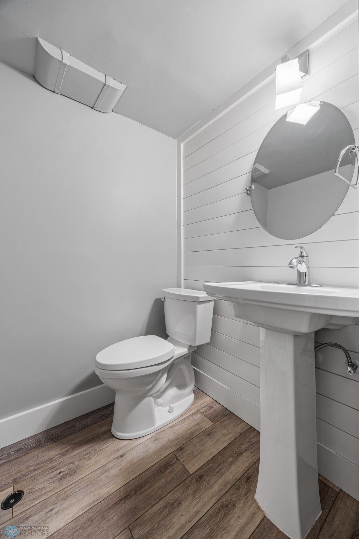 Basement 1/2 bath