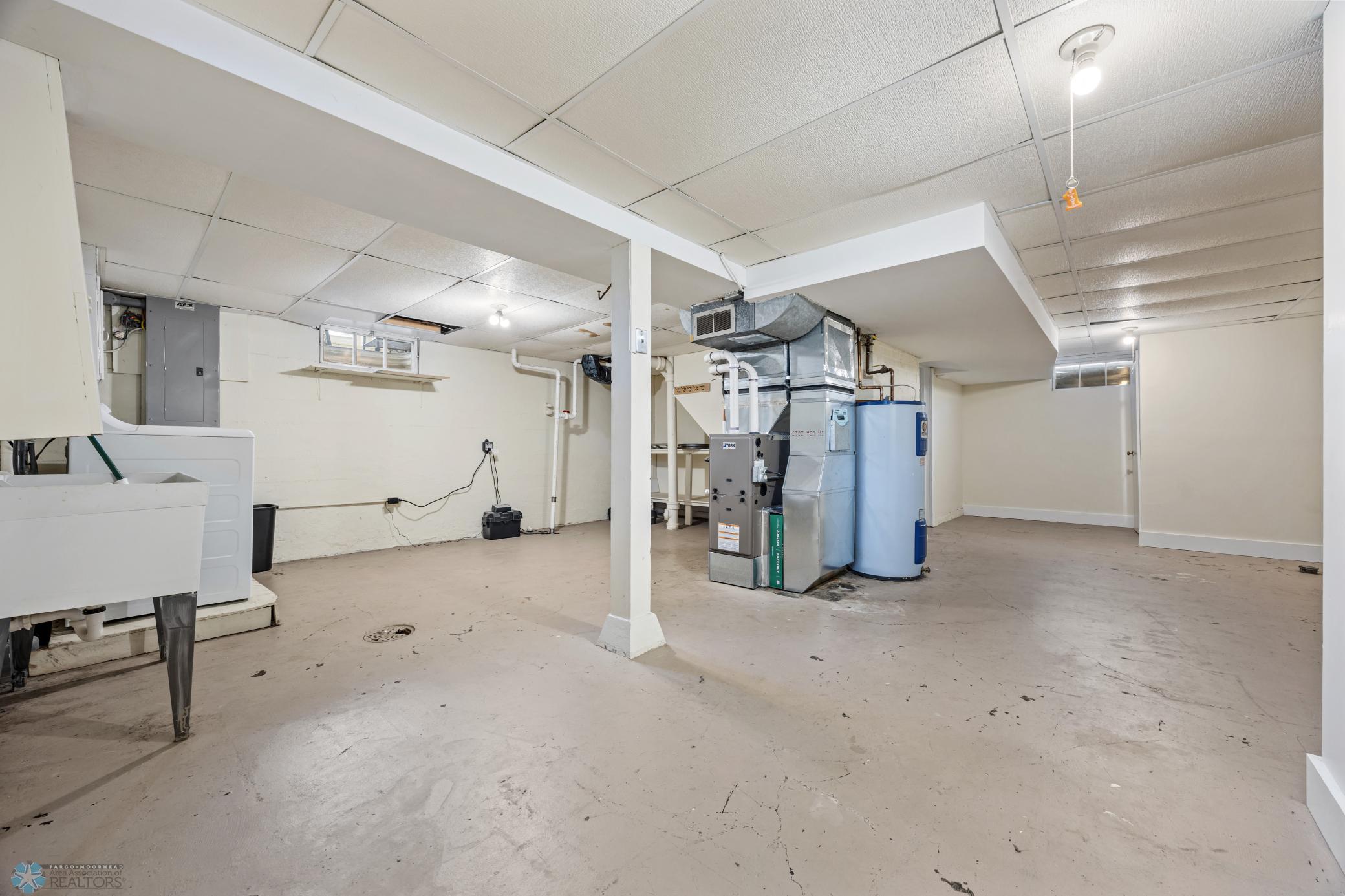Gas forced furnace