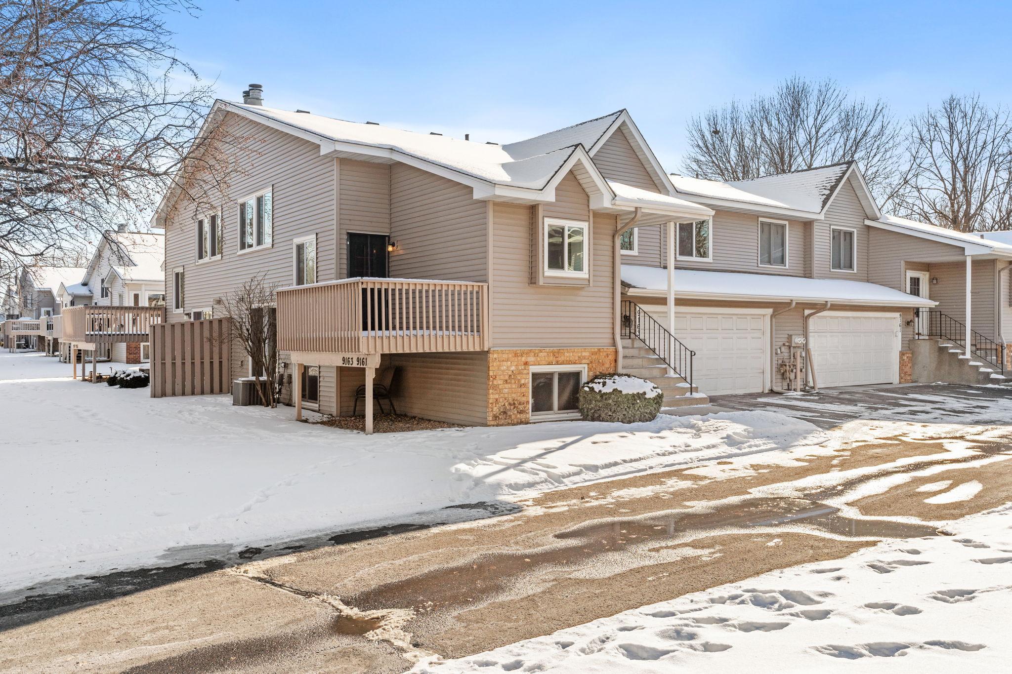 3-web-or-mls-9163 Upland Ln N-3.jpg