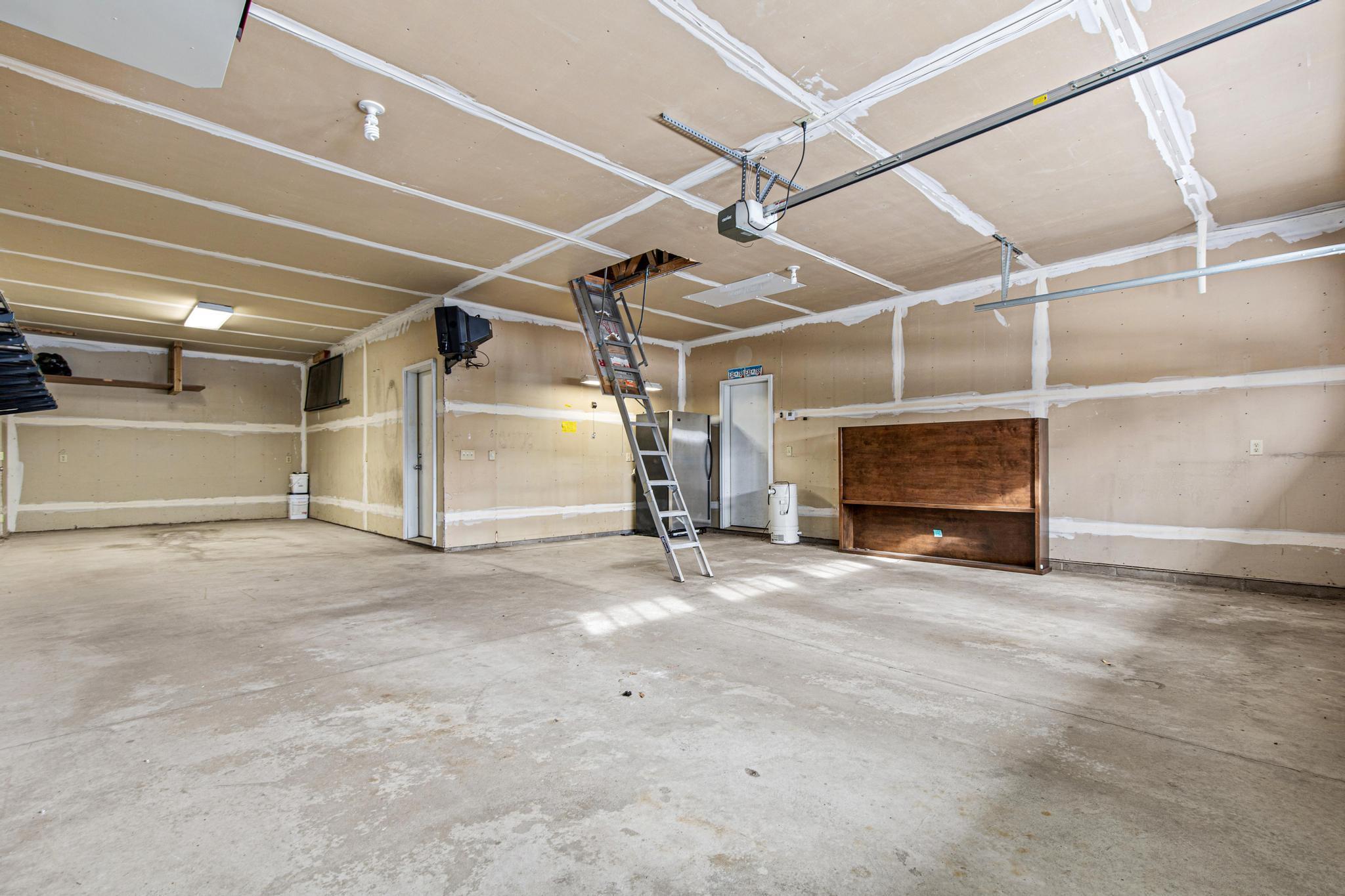 11496 22nd Circle NE-8.jpg