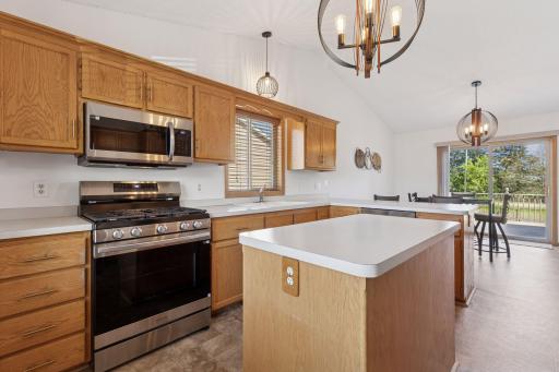 6431 150th Street N, Hugo, MN 55038