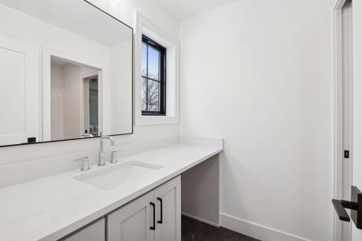 6021 Abbott Avenue S, Edina, MN 55410