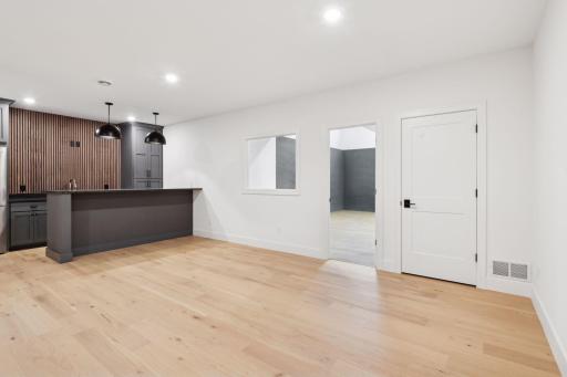 6021 Abbott Avenue S, Edina, MN 55410