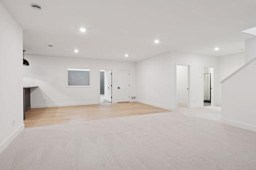 6021 Abbott Avenue S, Edina, MN 55410