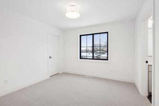 6021 Abbott Avenue S, Edina, MN 55410