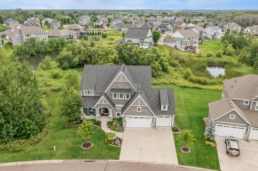 41 Rapp Farm Boulevard, North Oaks, MN 55127