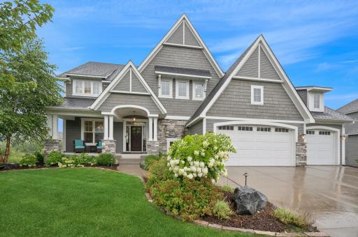 41 Rapp Farm Boulevard, North Oaks, MN 55127