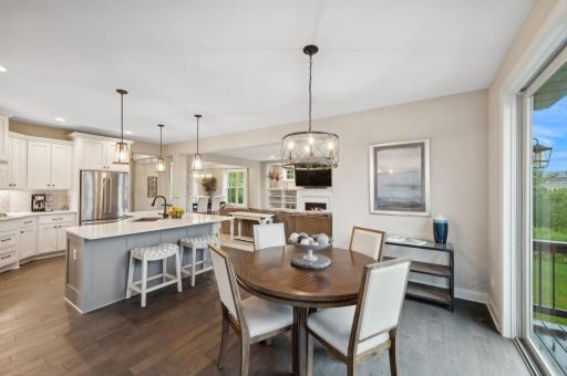 41 Rapp Farm Boulevard, North Oaks, MN 55127