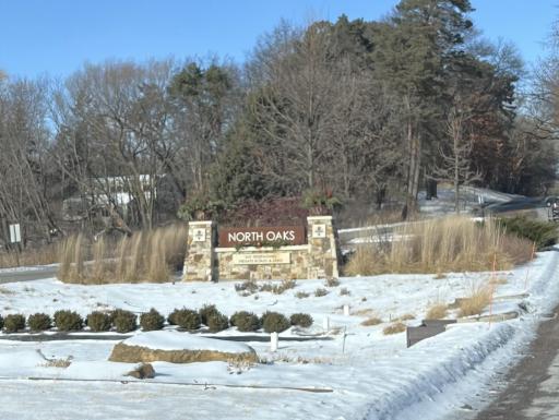 41 Rapp Farm Boulevard, North Oaks, MN 55127