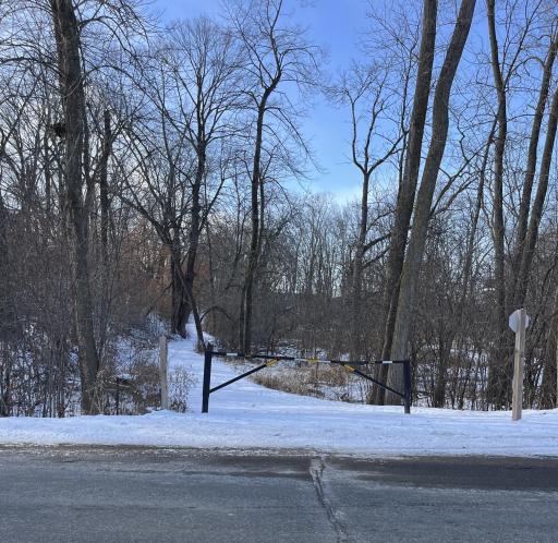 41 Rapp Farm Boulevard, North Oaks, MN 55127