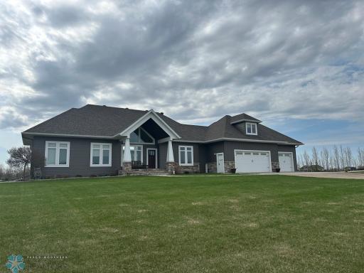 7179 37th Street N, Moorhead, MN 56560