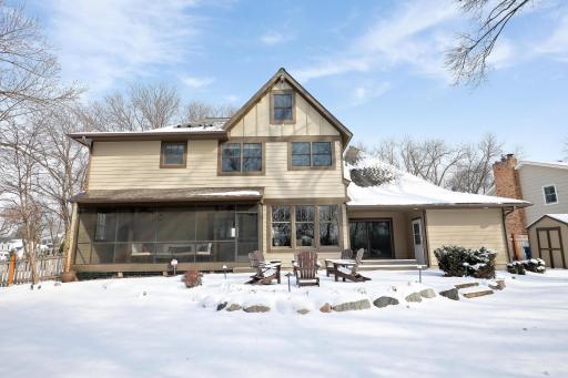280 Ridgeview Drive E, Wayzata, MN 55391