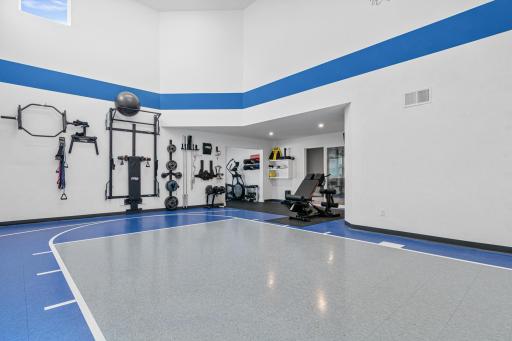 Plenty of room for fitness lovers in the gym + additional exercise room off the back!