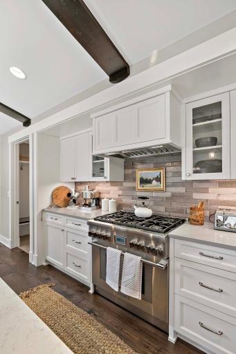 6135 Cathcart Drive, Excelsior, MN 55331