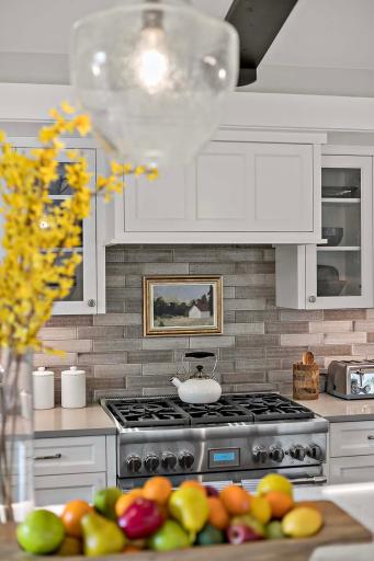 A stunning backsplash that adds the perfect touch of style and sophistication to the kitchen.