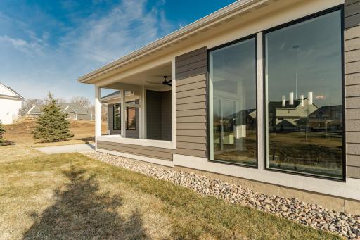 2608 Bentley Drive SW, Rochester, MN 55902