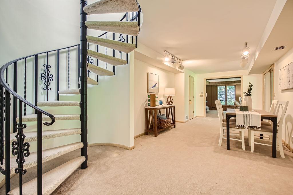 4860 Regents Walk - MLS Sized - 031 - 33 Lower Level Stairway.jpg