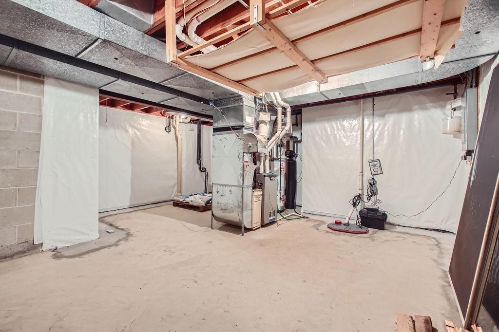 4860 Regents Walk - MLS Sized - 027 - 29 Lower Level.jpg