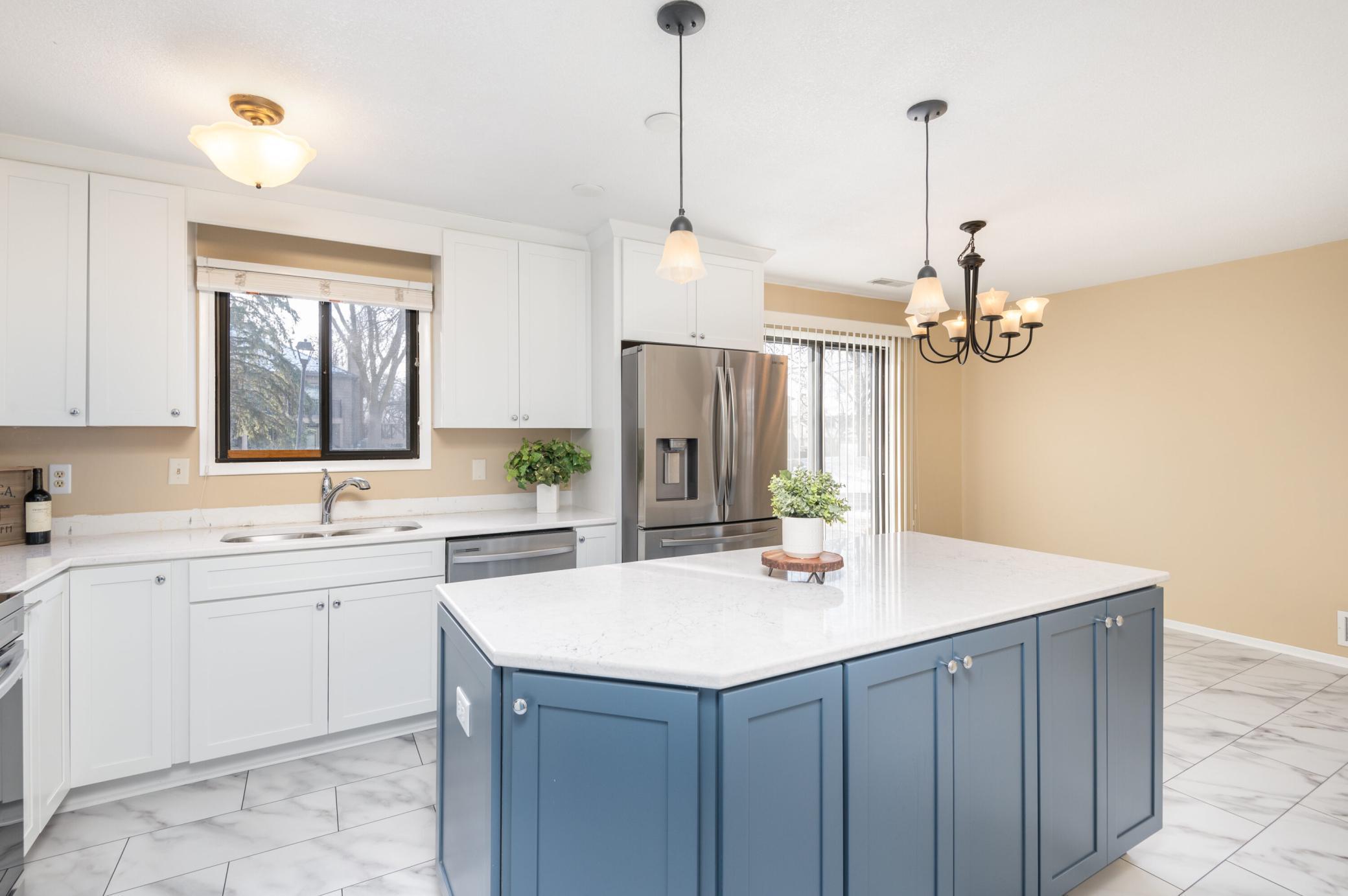 Beautiful quartz countertops and lots of workspace and storage!