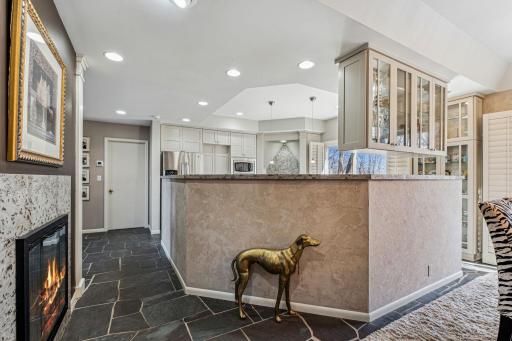 700 Hillside Drive, Wayzata, MN 55391