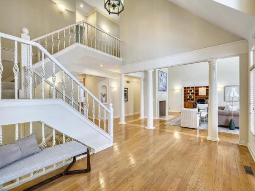2385 Cherrywood Road, Hopkins, MN 55305