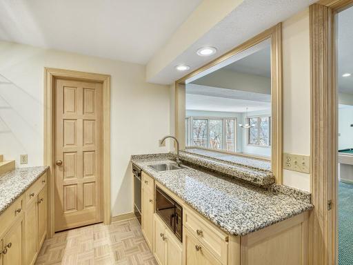 2385 Cherrywood Road, Hopkins, MN 55305