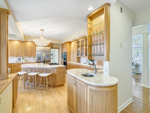 2385 Cherrywood Road, Hopkins, MN 55305