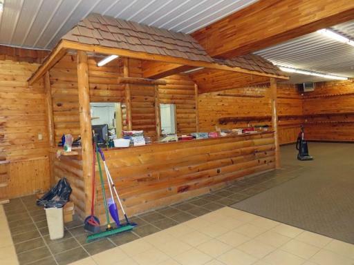 206 Knight Avenue N, Thief River Falls, MN 56701