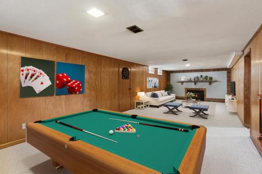 4142 Tonkawood Road, Minnetonka, MN 55345
