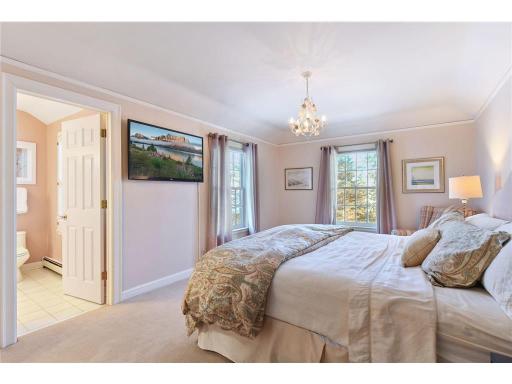 6321 Interlachen Boulevard, Edina, MN 55436