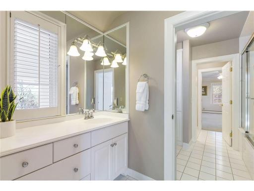 6321 Interlachen Boulevard, Edina, MN 55436