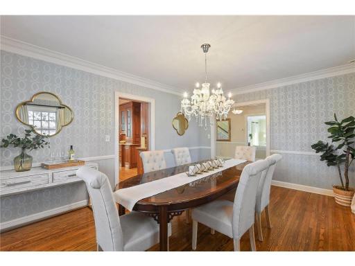 6321 Interlachen Boulevard, Edina, MN 55436