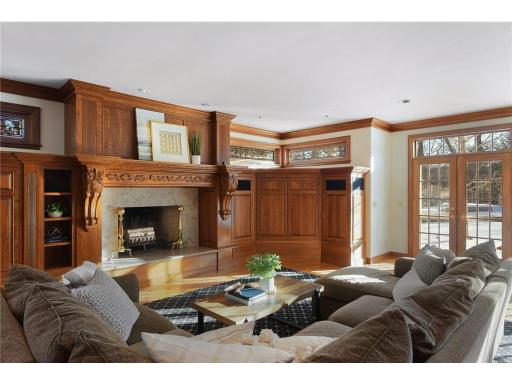6321 Interlachen Boulevard, Edina, MN 55436