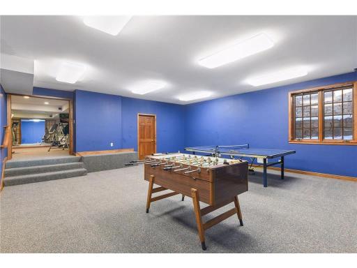 6321 Interlachen Boulevard, Edina, MN 55436
