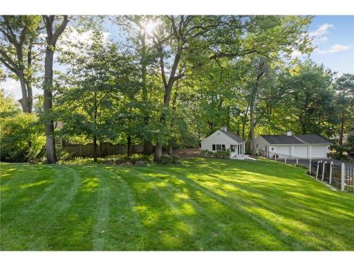 6321 Interlachen Boulevard, Edina, MN 55436